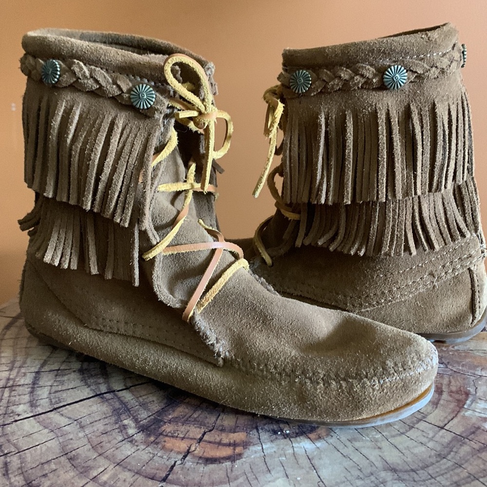 Minnetonka leather moccasins HOST PICK